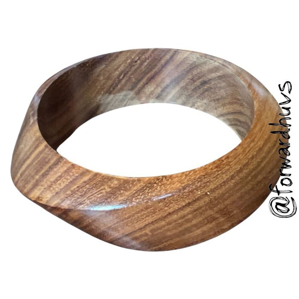 Handcrafted Wooden Bangle Bracelet – Natural Bohemian Style – 7.5”